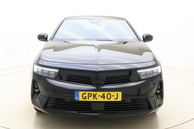 Opel ASTRA Electric 54 kWh GS | Navigatie | Stoel & Stuurverwarming | Camera | Extra getinte ramen | Lichtmetalen velgen | Keyless | Climate control