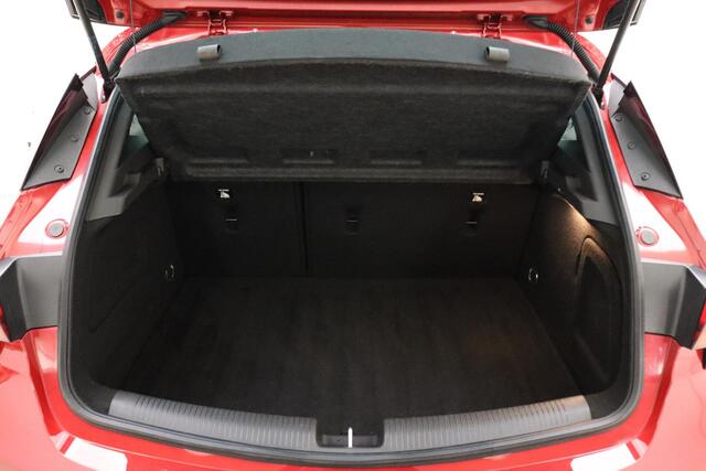 Opel ASTRA 1.2 Edition 2020 130 PK | Navigatie | Climate control | Camera | Parkeersensoren voor en achter | Getint glas | Lichtmetalen velgen | Cruise control