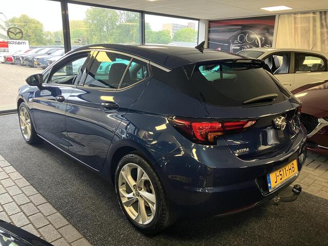 Opel ASTRA 1.2 Edition , Trekhaak, Voorruitverwarming, Camera, Navi, Clima, Apple Carplay & Android Auto, Stoel/Stuurverwarming, Cruise, PDC, LMV 17 Inch, Bluetooth, LKA