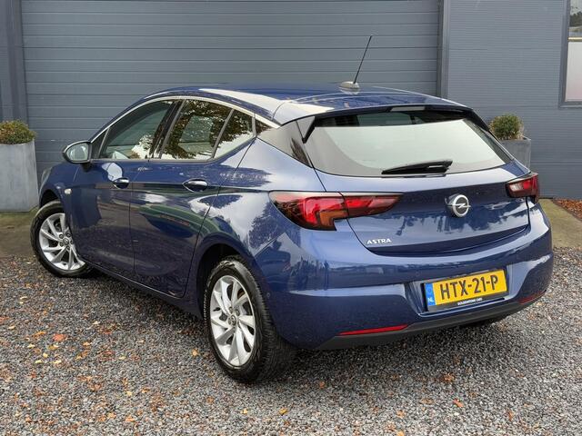 Opel ASTRA 1.2 Blitz Elegance 1e Eigenaar,Navi,Camera,131pk,Clima,Cruise,Lm velgen,6 Bak,Pdc V+A,Apk tot 08-2027