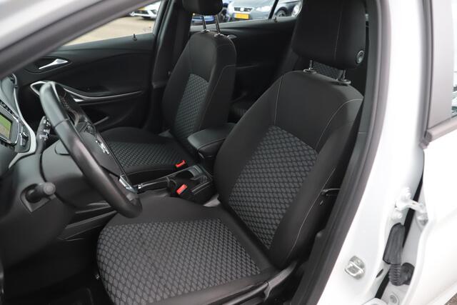 Opel ASTRA Sports Tourer 1.2 Edition 110PK Navigatie Carplay Android Airco Cruise Bluetooth Parkeersensor