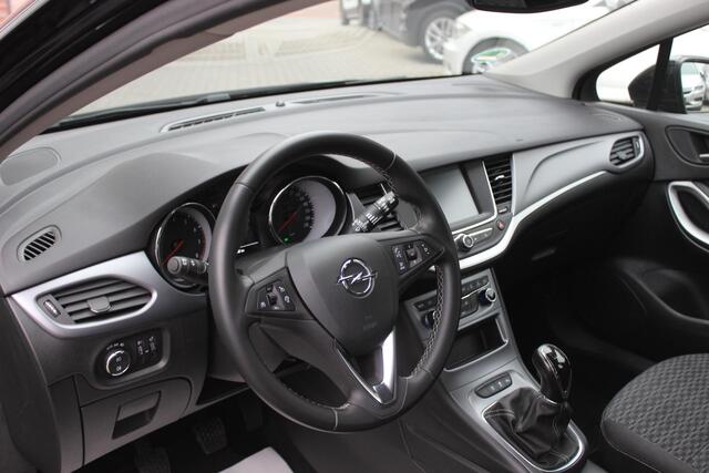 Opel ASTRA 1.2 Business Edition Navi/Carplay, Camera, All Season.