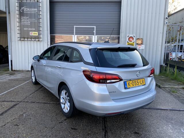 Opel ASTRA 1.2 Edition