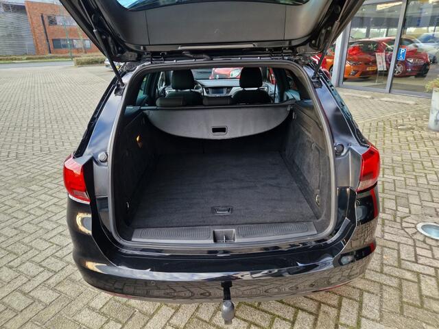 Opel ASTRA 131Pk Edition 2020+ | Trekhaak | Full Black | Camera