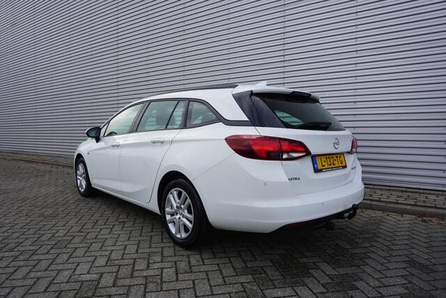 Opel ASTRA Sports Tourer 1.6 CDTI Online Edition Airco / Cruise / Navi / Elektr. ramen / Trekhaak / Lm velgen