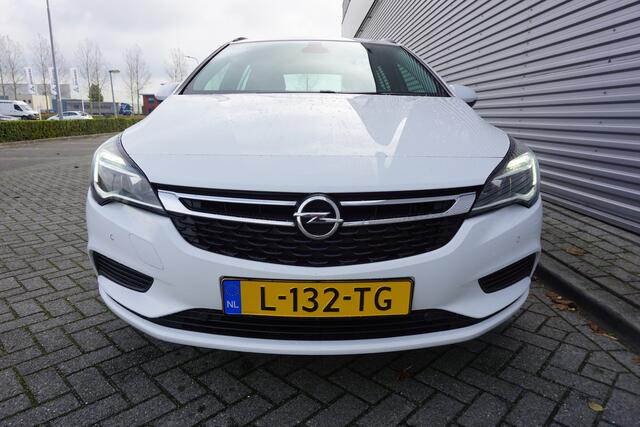 Opel ASTRA Sports Tourer 1.6 CDTI Online Edition Airco / Cruise / Navi / Elektr. ramen / Trekhaak / Lm velgen