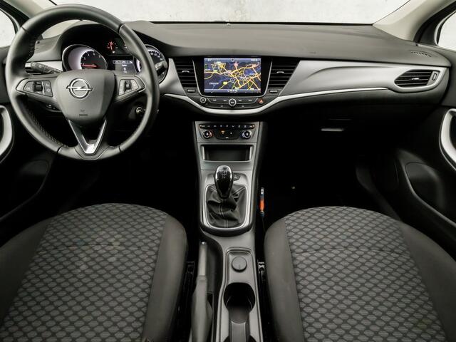 Opel ASTRA Sports Tourer 1.0 Turbo Sport (APPLE CARPLAY, GROOT NAVI, CLIMATE, SPORTSTOELEN, LEDER, PARKEERSENSOREN, GETINT GLAS, LM VELGEN, NIEUWSTAAT)