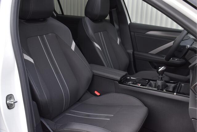 Opel ASTRA Sports Tourer 1.2 Turbo GS Panorama, Adaptive cruise, 360", Stuur/stoelverwarming, Keyless