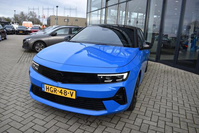 Opel ASTRA Sports Tourer 1.6 Turbo Plug In Hybrid GS LED Matrix / NAVI / Camera v en achter