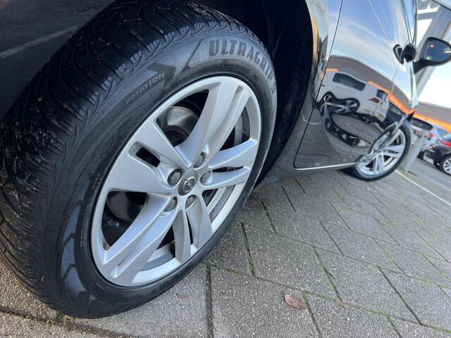 Opel ASTRA Sports Tourer 1.4 Business+ / Camera / Navi / Open Dak / 2017