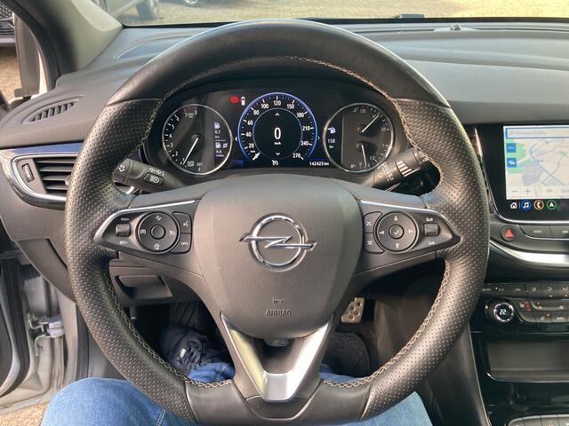 Opel ASTRA Elegance 110pk Navi / camera / clima airco