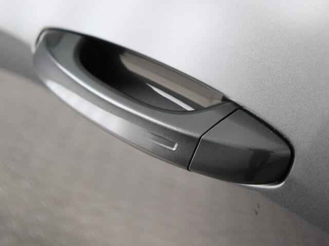 Opel ASTRA 1.6 Turbo Hybrid Level 4 Ultimate (Pano / Head-Up / AGR / ACC / Navi)