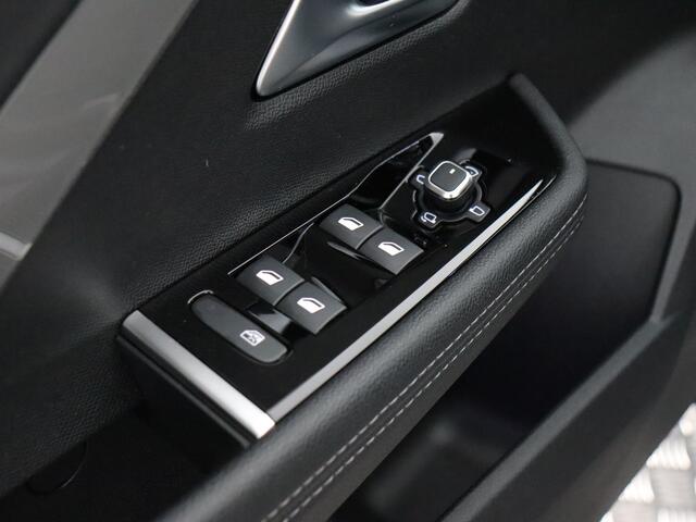 Opel ASTRA 1.6 Turbo Hybrid Level 4 Ultimate (Pano / Head-Up / AGR / ACC / Navi)