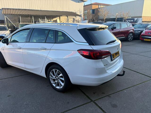 Opel ASTRA Sports Tourer 1.4 Business Executive