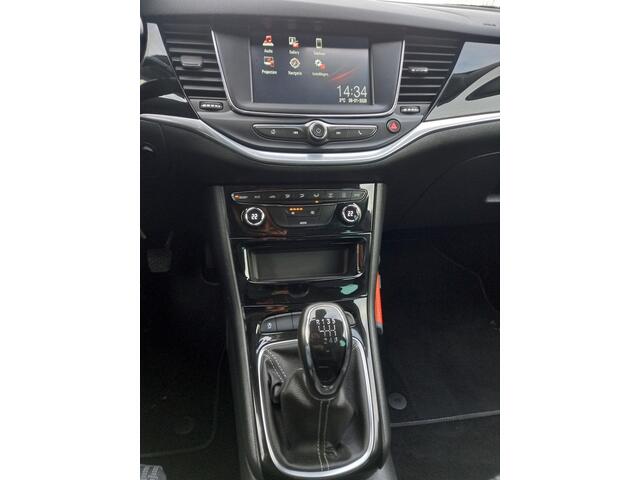 Opel ASTRA Sports Tourer 1.2 Design & Tech
