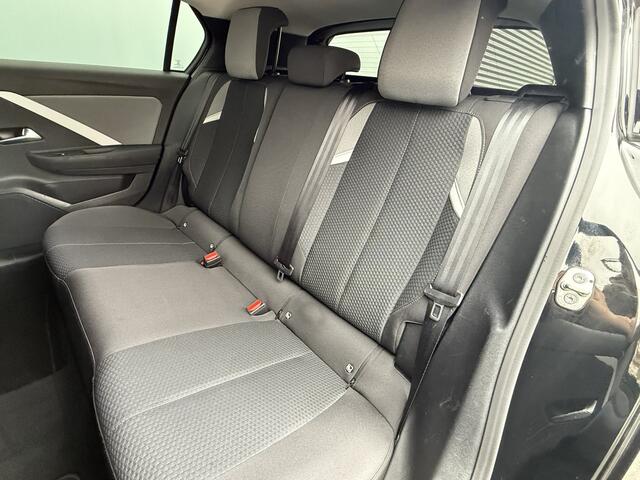 Opel ASTRA BWJ 12-2022 | 1.2 131PK! Bus. Edition | CAMERA | NAVI | CLIMA | CARPLAY | AD CRUISE | PDC 2X | STOELVERW | STUURWIELVERW |