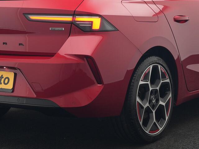 Opel ASTRA 1.6 GS Line Plug In Hybrid 180pk Dealer O.H. PHEV | Adaptive Cruise | Head Up | 360 Camera | Sportstoelen & Stuur Verwarmd | 18"L.M | Apple Carplay | Sfeerverlichting | Keyless | Blis | DAB |