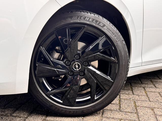 Opel ASTRA 1.2 Turbo GS | 130PK | 360 camera | Automaat | Carplay/Android | Stuur en stoelverwarming | AGR | Black pack | Let op, auto niet altijd aanwezig!