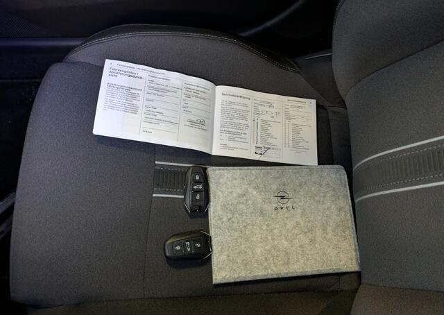 Opel ASTRA 1.2 Turbo GS Automaat Black line/Stoel+Stuurverwarming/Camera