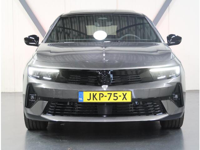 Opel ASTRA 1.2 145PK Turbo Hybrid Ultimate | 1ste eigenaar | AppleCarPlay/AndroidAuto | Schuifkanteldak | Head-Up Display | Navigatie | Adaptive Cruise Control | Keyless | AGR Stoelen | Stoel/Stuur/Voorruitverwarming | FULL LED | 360'Camera | Isofix | Privacy Glass 