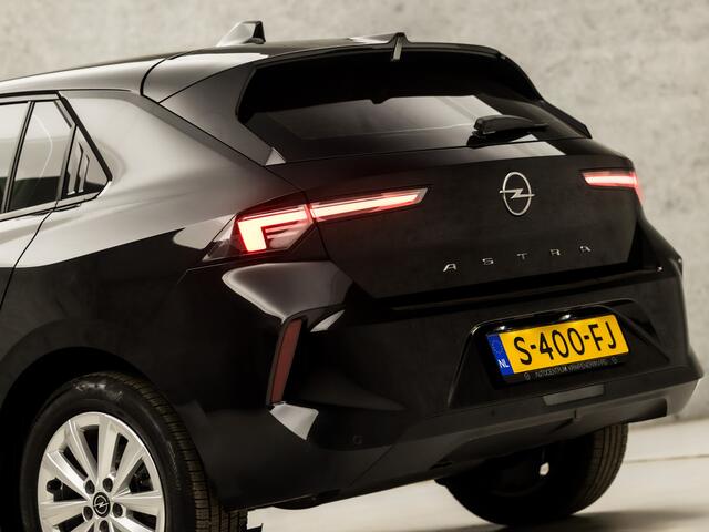 Opel ASTRA 1.2 Sport (APPLE CARPLAY, GROOT NAVI, GETINT GLAS, PARKEERSENSOREN, SPORTSTOELEN, CRUISE, ARMSTEUN, LM VELGEN, NIEUWSTAAT)