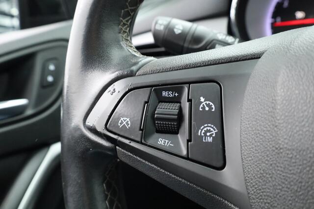 Opel ASTRA 1.4 150PK Turbo Black Edition | Orig. NL | Cruise | Led | Nav+CarPlay | 17'' | Bluetooth | v