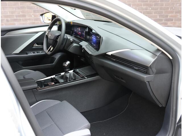 Opel ASTRA Business Edition 110PK | 1ste eigenaar | AppleCarPlay/AndroidAuto | Camera | Navigatie | FULL LED | Stoel/Stuur verwarmd | AGR Bestuurdersstoel | Adaptive CruiseControl | Isofix | Privacy Glass |