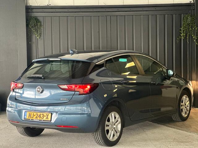 Opel ASTRA 1.0 Online Edition | Navi | Cruise Control | Carplay | Parkeersensor voor en achter | LMV 17 |