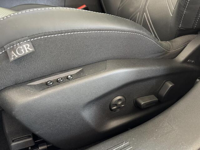 Opel ASTRA Sports Tourer 1.2 Turbo Ultimate | Camera | Navi | Carplay | Clima | Stoelen-pakket | ACC | Dodehoek detectie | LM velgen | ( Vestiging - Nieuwegein )