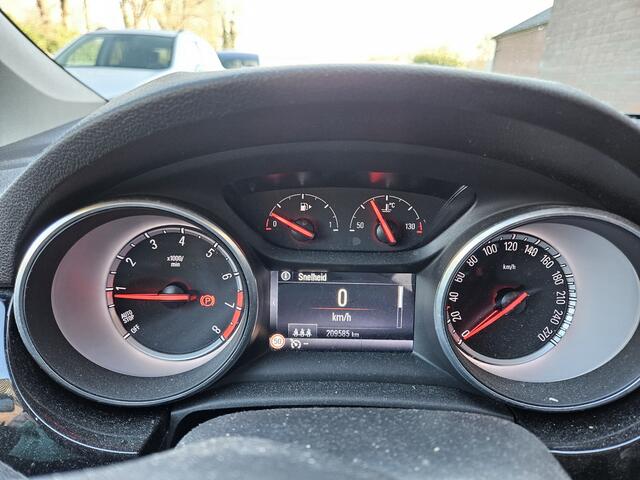 Opel ASTRA 1.0 Business Executive