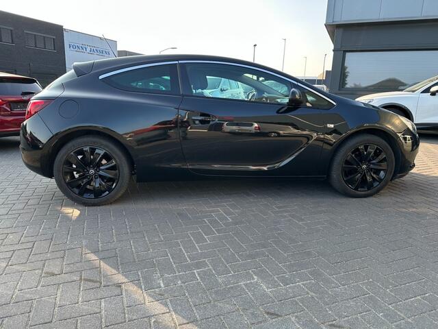 Opel ASTRA 1.4 T GTC Black Edition Clima Leder Trekhaak