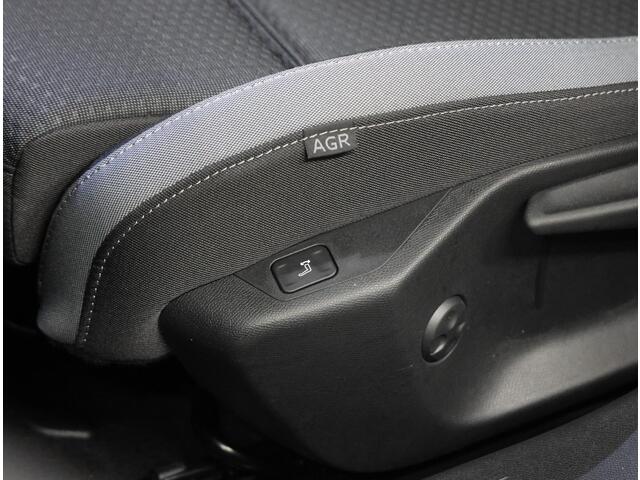 Opel ASTRA 1.2 145PK Turbo Hybrid Edition | 1ste eigenaar | AppleCarPlay/AndroidAuto | Navigatie | Adaptive Cruise Control | Keyless | AGR Stoel | Stoel/StuurVerwarming | FULL LED | Camera | Isofix | Privacy Glass | Parkeersensoren |