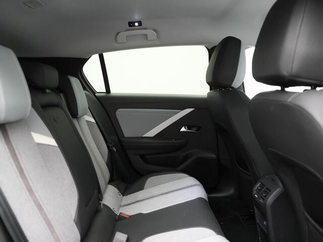 Opel ASTRA 1.6 Business Elegance PHEV 180pk | Adaptive Cruise | 360 Camera | Sportstoelen & Stuur Verwarmd | Apple Carplay | Keyless | LED Koplampen | Navigatie | DAB | Plug In Hybrid