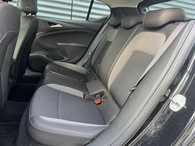 Opel ASTRA Elegance 1.4 Turbo 145pk AUTOMAAT | AGR-STOELEN | NAVI PRO | KEYLESS | FULL LED | CAMERA | ISOFIX |