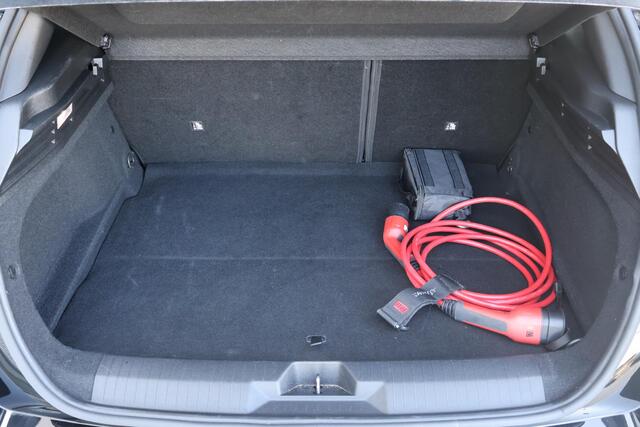 Opel ASTRA 1.6 Hybrid Business Edition 1e Eigenaar | Volledig Onderh | NAP | BTW | Camera | Winterpakket | Navi | 1 Kabel | Carplay | Climate | LED | DAB | Keyless | PDC