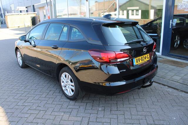 Opel ASTRA Sports Tourer 1.0 Online Ed.