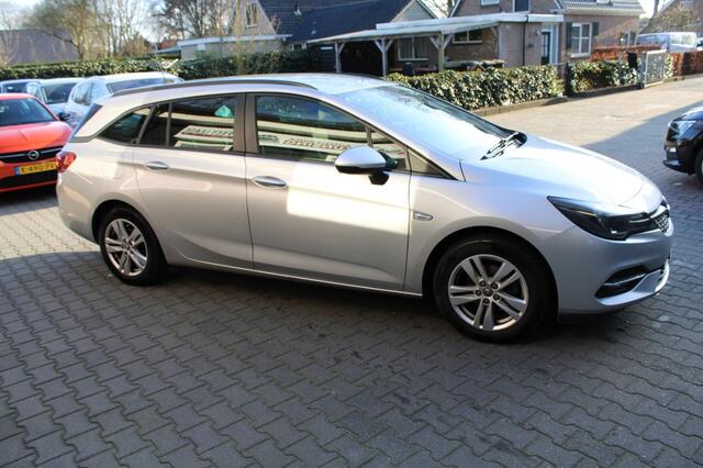 Opel ASTRA Sports Tourer 1.2 Business Edition - Carplay stuur en stoelverwarming