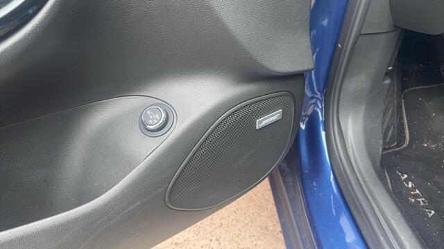 Opel ASTRA Sports Tourer 1.2 Elegance 131PK / TREKHAAK / BOSE / LEDER / FULL LED / STOELVERW / KEYLESS / CARPLAY / CAMERA / NL-AUTO