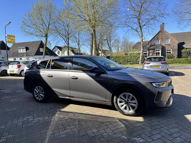 Opel ASTRA Sports Tourer 1.2 Level 2 Climate Control Navi Carplay