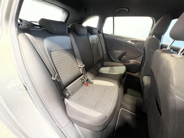 Opel ASTRA Sports Tourer 1.2 Edition