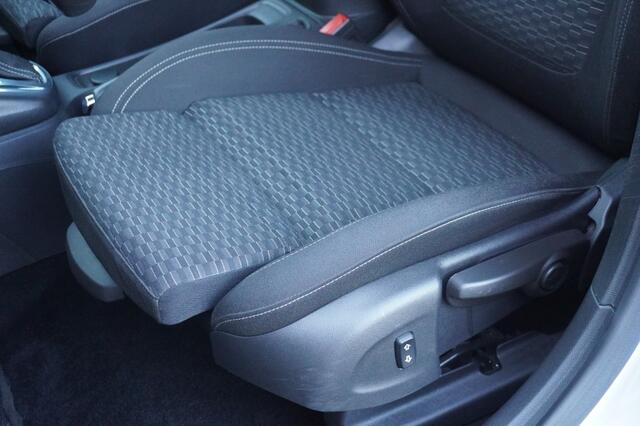 Opel ASTRA Sports Tourer 1.4 Turbo Online Edition / Automaat / Trekhaak / AGR-stoelen / Navi