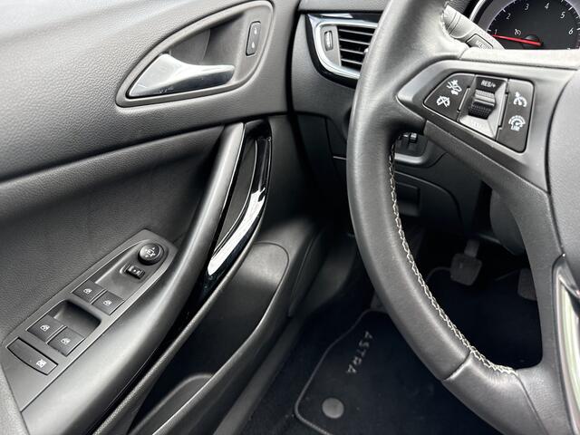 Opel ASTRA Sports Tourer 1.2T 110pk Design & Tech, Camera | Navi & Carplay