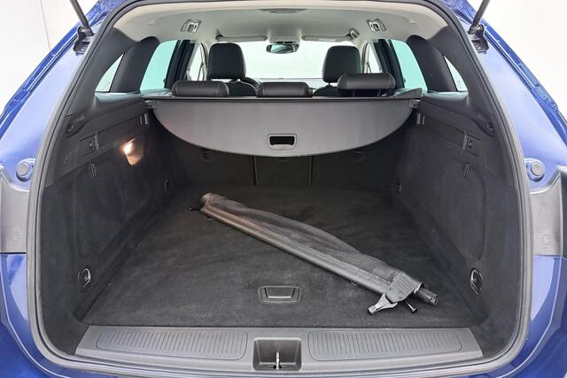 Opel ASTRA Sports Tourer 1.2 Elegance | Navigatie | Parkeercamera | PDC V+A | Cruise control | Stoelverwarming | Keyless start |