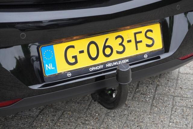 Opel ASTRA 1.4 Turbo 120 jaar Edition / 1e eig. / Trekhaak / Parkeersensoren / Navi/ Climate Control