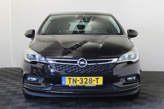 Opel ASTRA 1.4 Black Edition