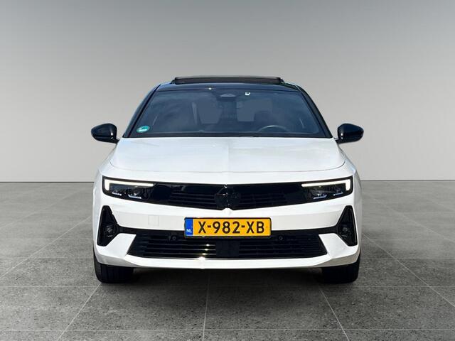 Opel ASTRA Ultimate 1.2 Turbo 130pk EAT8 | IRMSCHER | SCHUIF/KANTELDAK | MATRIX LED | ALCANTARA/LEDER | NAVI | APPLE CARPLAY / ANDROID AUTO | TREKHAAK | ISOFIX | KEYLESS |