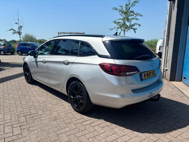 Opel ASTRA 1.2 ULTIMATE