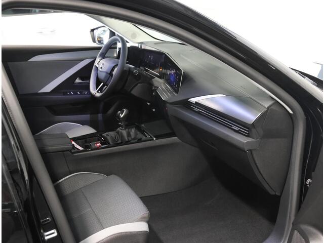 Opel ASTRA Sports Tourer 1.2 110PK Business Edition | 1ste eigenaar | Navigatie | Climate Control | Adaptieve Cruise Control | Achteruitrijcamera | Parkeersensoren | Stoel/Stuurverwarmd | Keyless | AppleCarplay/AndroidAuto | Isofix | Privacy Glass |