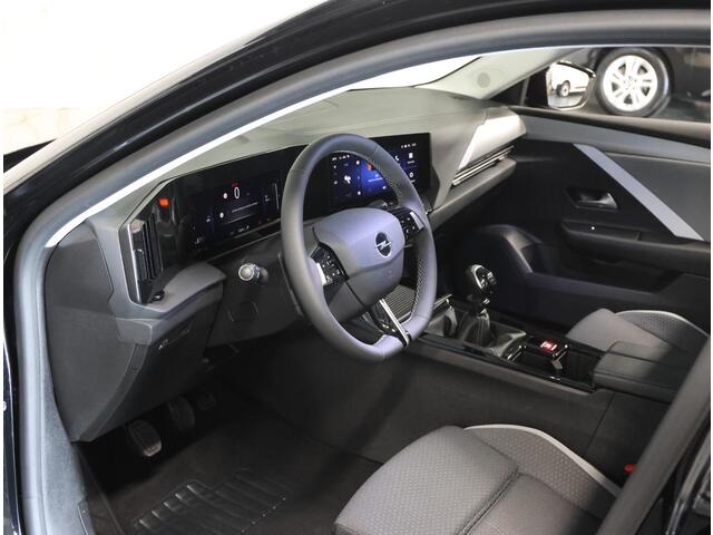 Opel ASTRA Sports Tourer 1.2 110PK Business Edition | 1ste eigenaar | Navigatie | Climate Control | Adaptieve Cruise Control | Achteruitrijcamera | Parkeersensoren | Stoel/Stuurverwarmd | Keyless | AppleCarplay/AndroidAuto | Isofix | Privacy Glass |