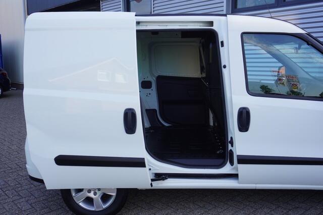 Opel COMBO 1.3 CDTi L1H1 Sport / Btw vrij / Trekhaak / Airco / Cruise